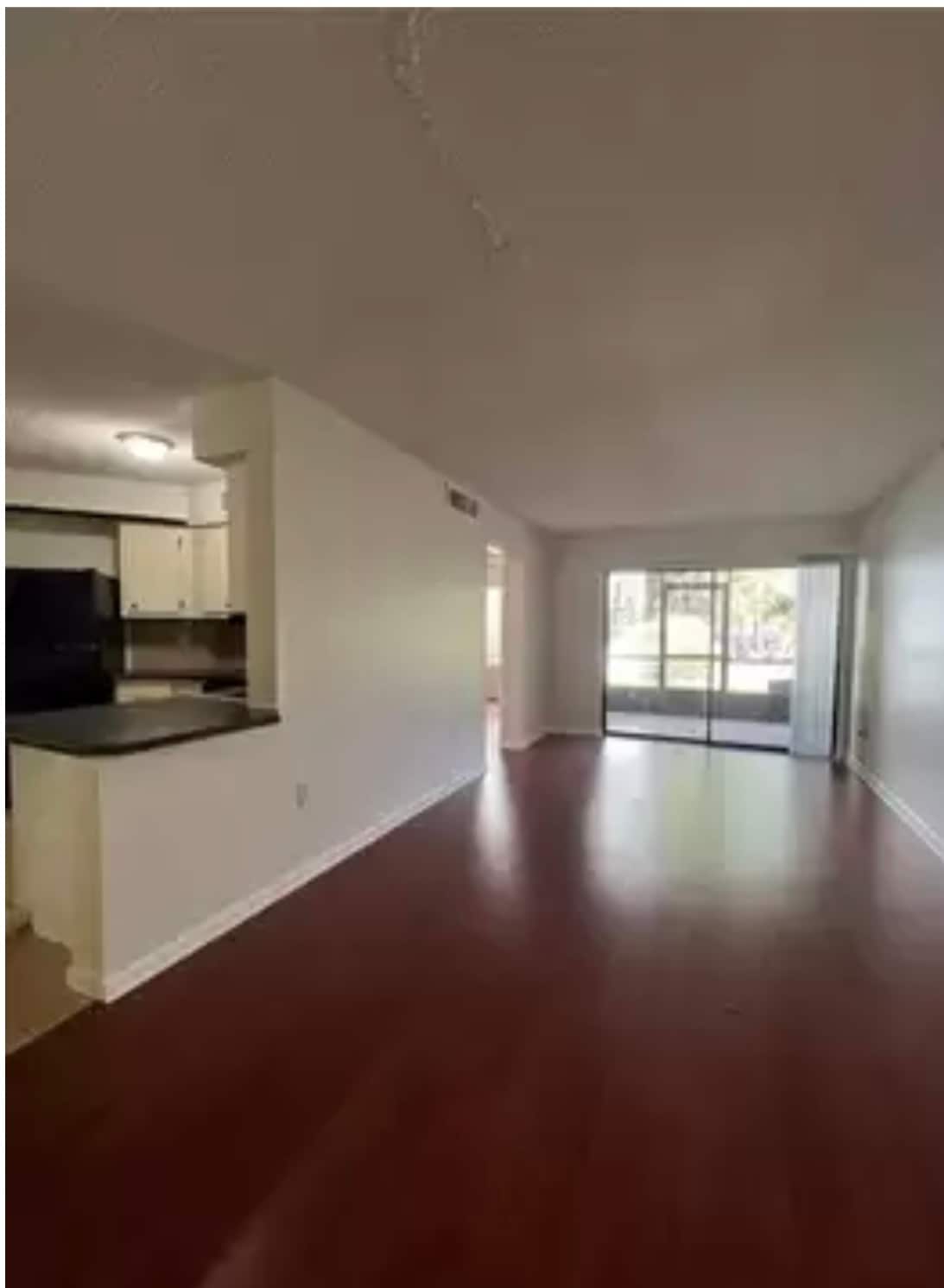 kitchen /living room - 3828 Southpointe Dr