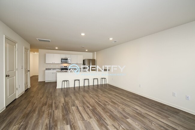 Building Photo - 109 Span Ln