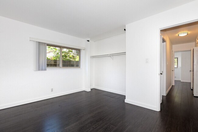 Building Photo - 2231 Ward St