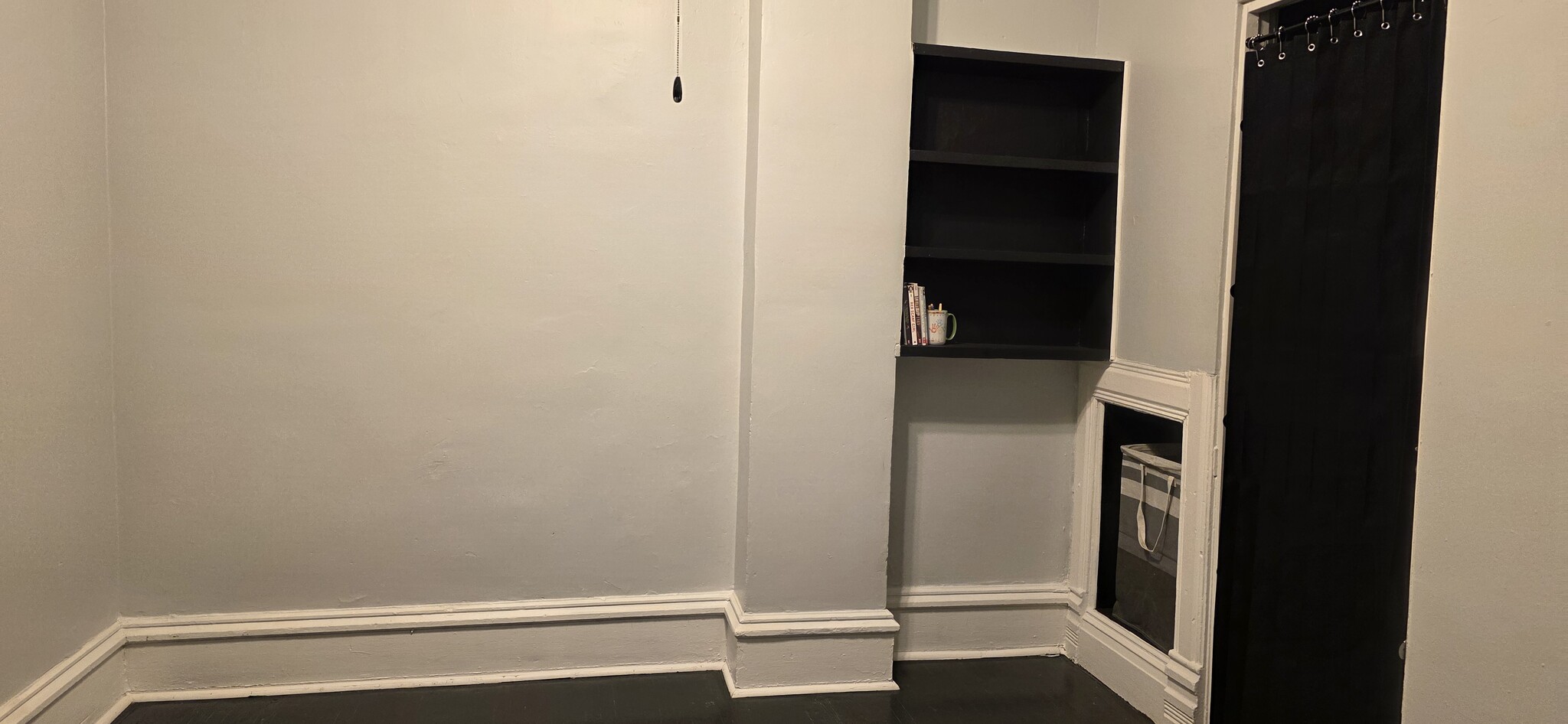 Bedroom - 700 S Oakley Blvd