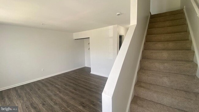 Building Photo - 18214 Gravinia Cir
