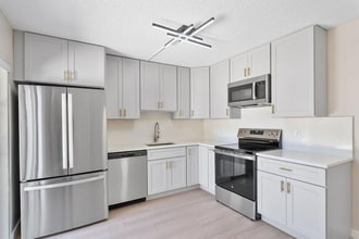 Building Photo - 2893 SW 22nd Cir