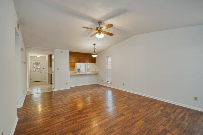 Building Photo - 2039 Hanover Ct