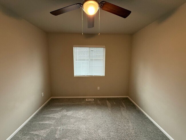Building Photo - Spacious, modern 5-bed, 2.75-bath in sought-after Daisy Crossing Community in Sultan