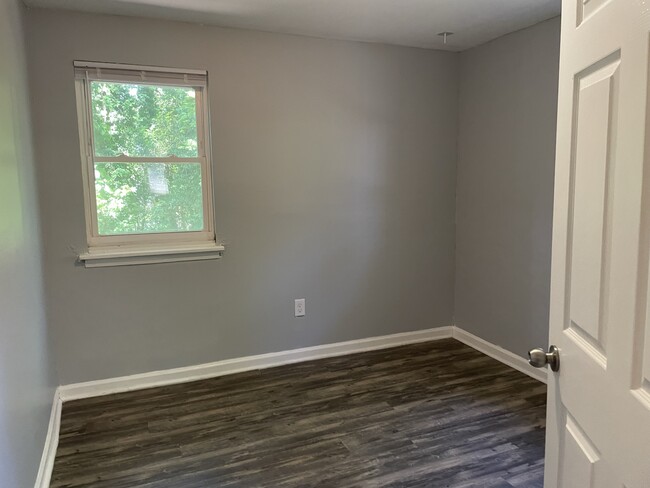 Building Photo - 207 Colleton Rd