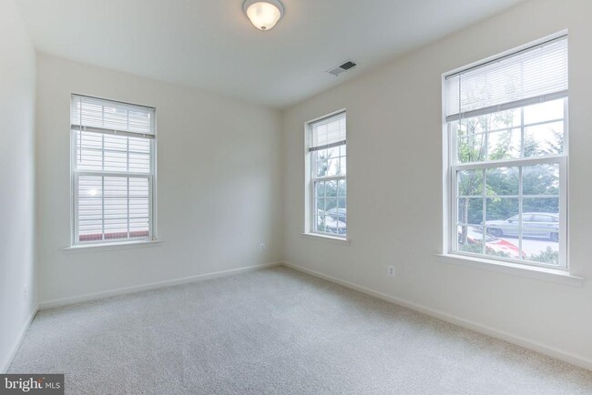 Building Photo - 7928 Quidditch Ln