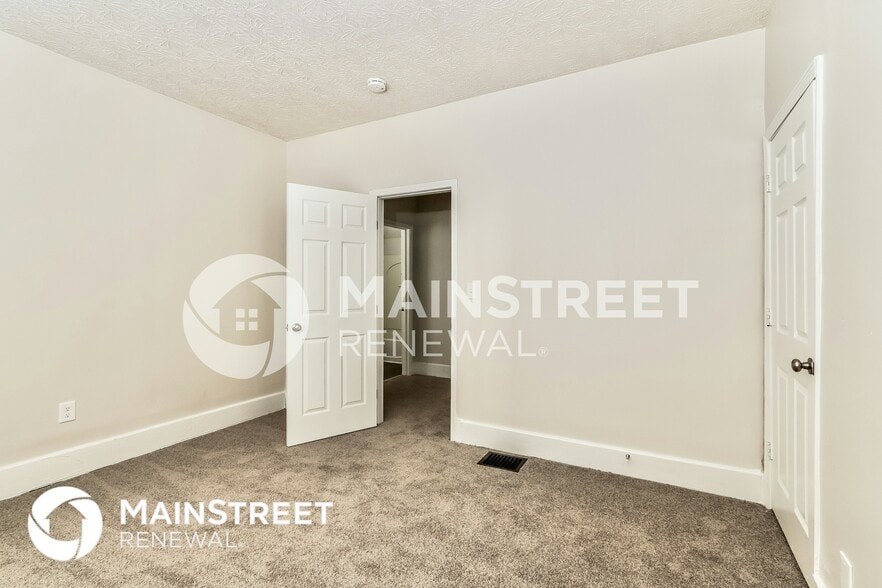 Building Photo - 124 N 43rd St