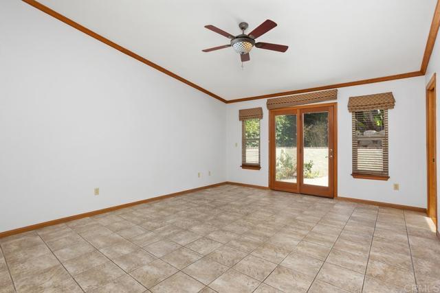 Building Photo - 4000 James Dr