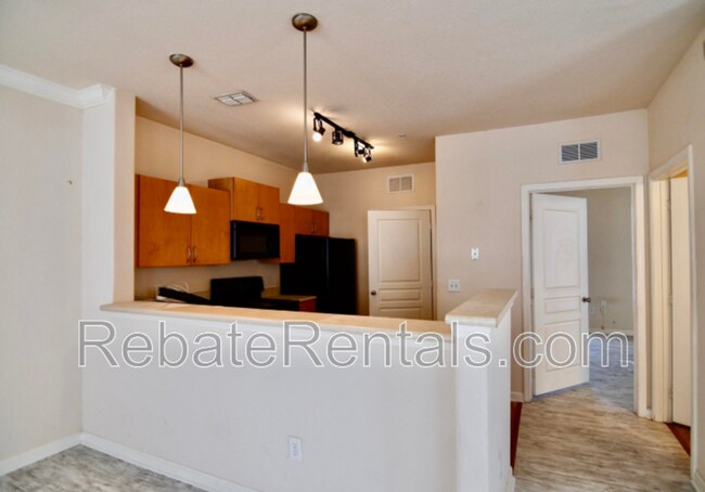 Building Photo - 8290 Gate Pkwy W