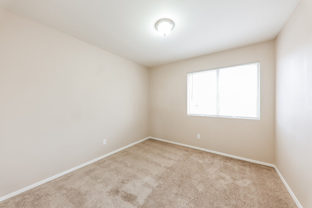 Building Photo - 1226 E Helena Dr