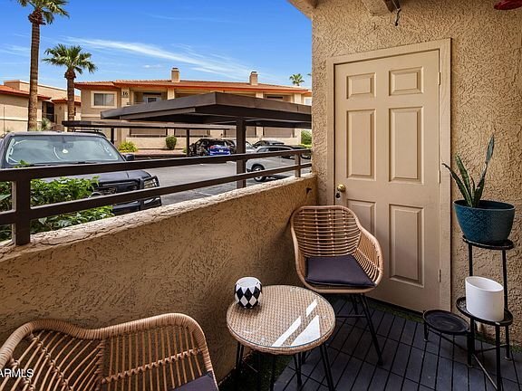 Building Photo - 10410 N Cave Creek Rd