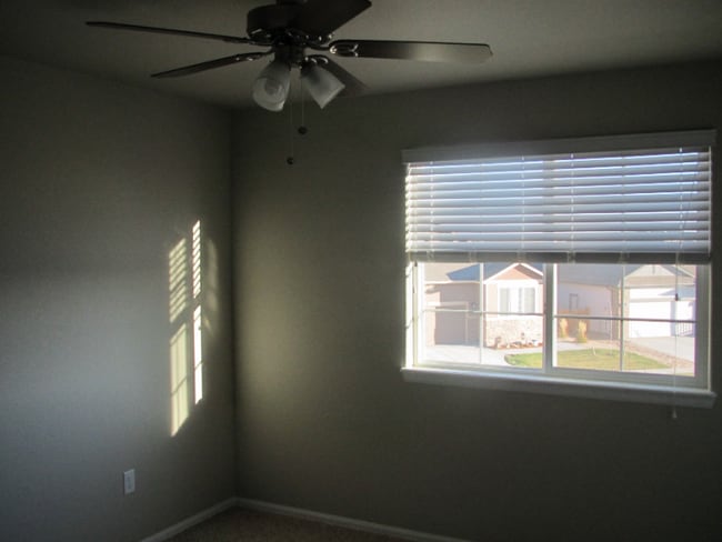 Building Photo - 427 Bow Creek Ln