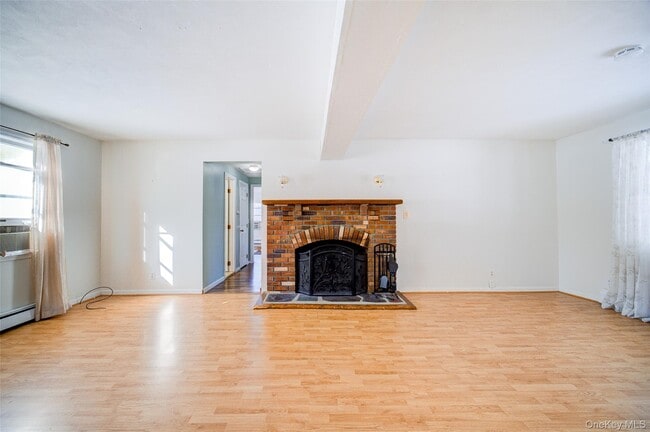 Building Photo - 16 Jmd Dr