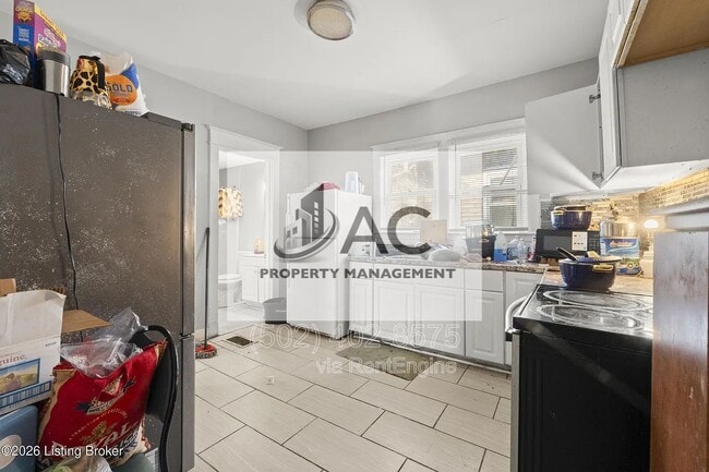 Building Photo - 1456 Beech St