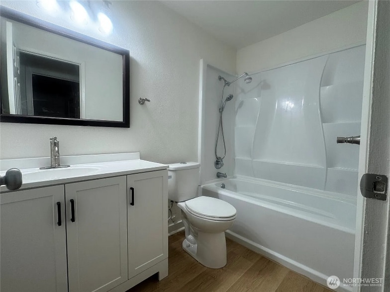 Building Photo - 14600 SE 176th St