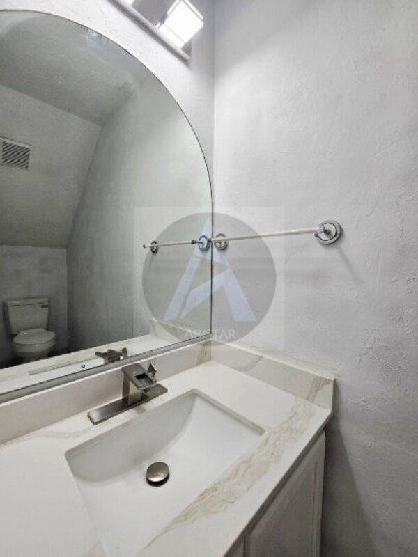 Building Photo - 1041 Kennesborough Rd NW