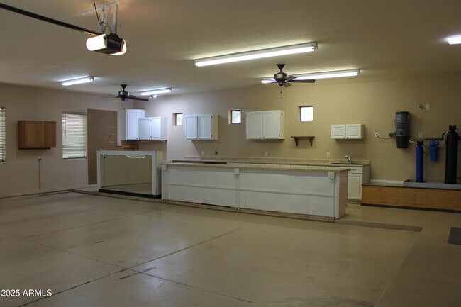 Building Photo - 13930 E Vallejo St