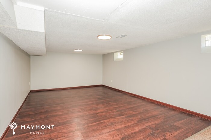 Building Photo - 15804 Throckley Ave