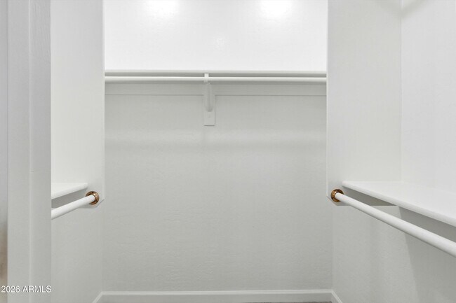 Building Photo - 7527 S 13th Pl