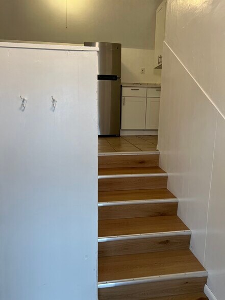 Primary Photo - 430 Avenue E