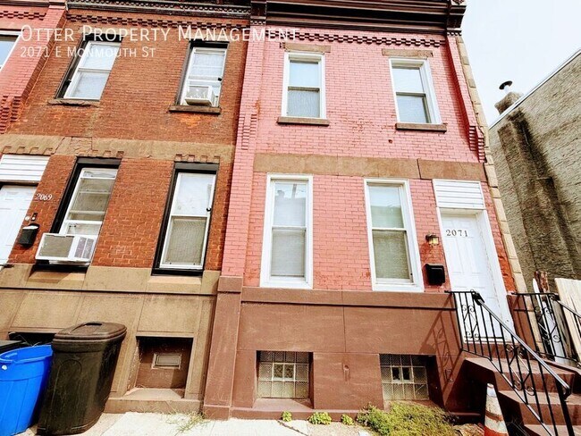 Building Photo - 2071 E Monmouth St