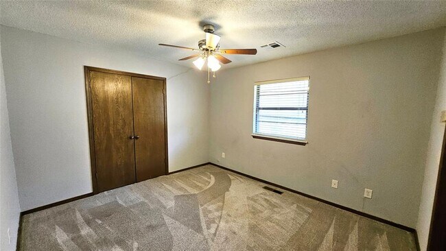 Building Photo - 4009 Cherry Hill Ln