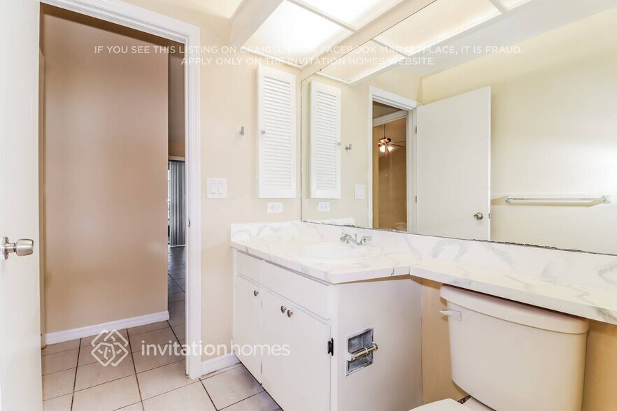 Building Photo - 2998 Farnham Way