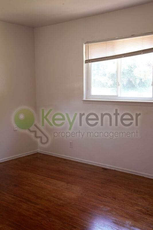 Building Photo - 5121 Da Rosa Dr