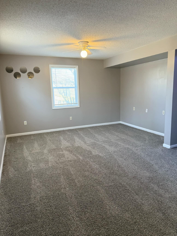 Building Photo - 60 Riley Manor Cir