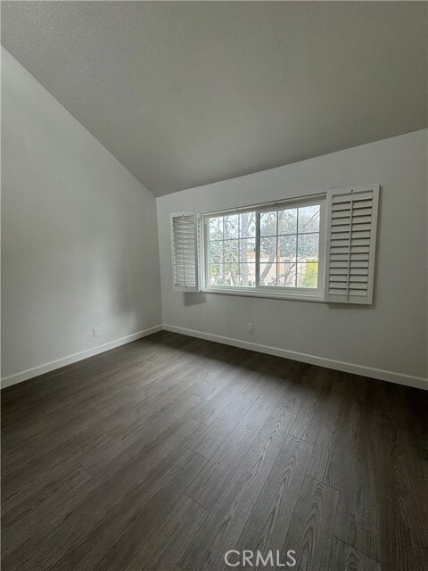 Building Photo - 883 Magnolia Ave