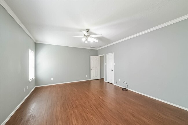 Building Photo - 8726 Old Maple Ln