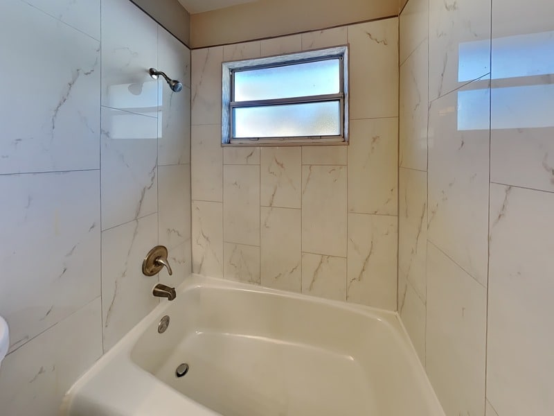 Building Photo - 2605 E Pine St