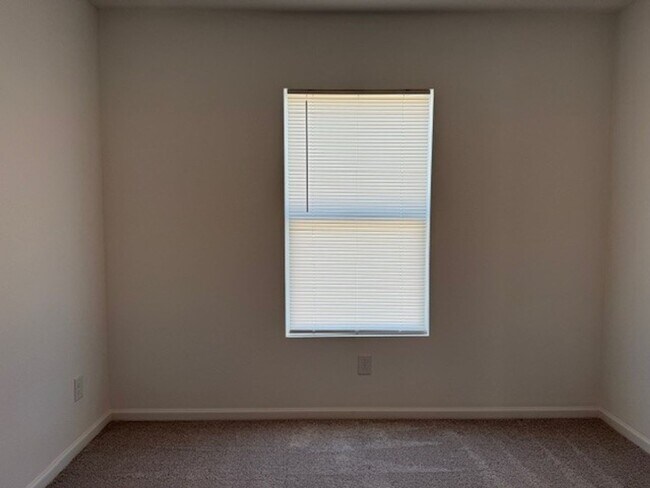 Building Photo - 1 Yr New 3 BR 2BA in Chaparral Terrace w/ ...
