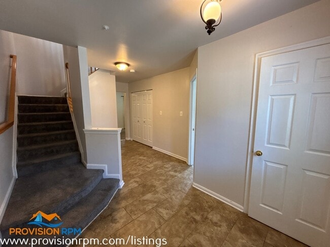 Building Photo - 7929 Canter Ct