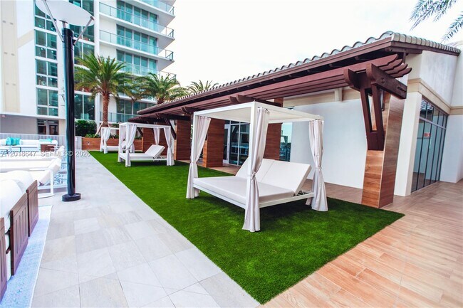 Building Photo - 330 Sunny Isles Blvd