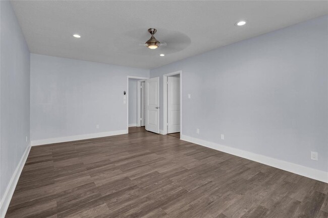 Building Photo - 19002 Walden Forest Dr
