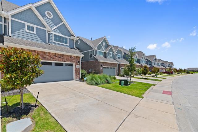 Building Photo - 3008 Grandview Dr