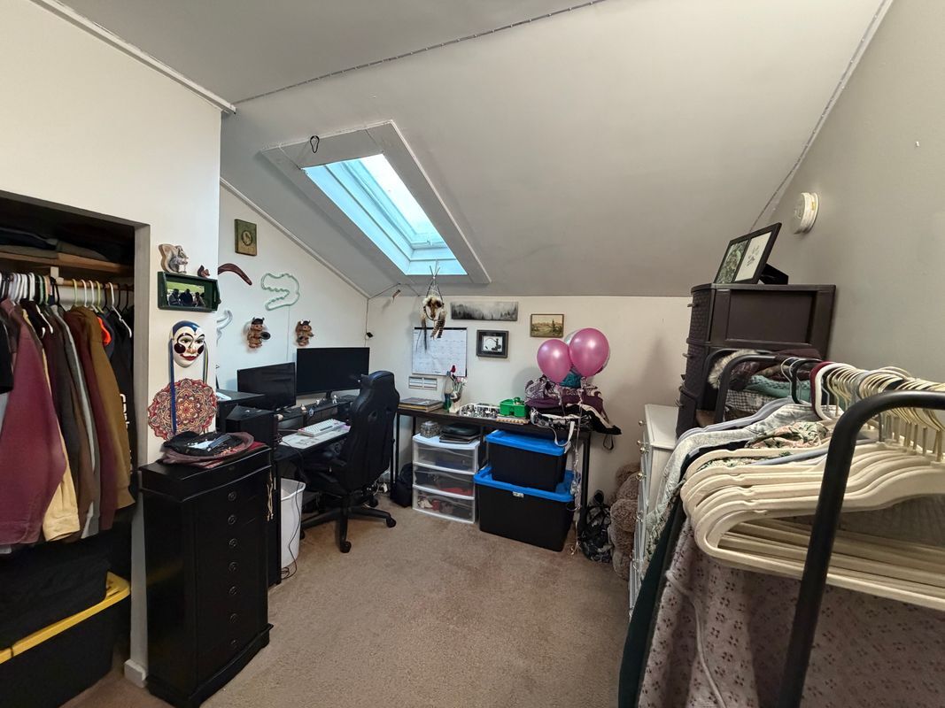 Building Photo - 748 Calef, 3