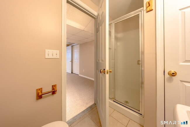 Building Photo - 47 Tunxis St
