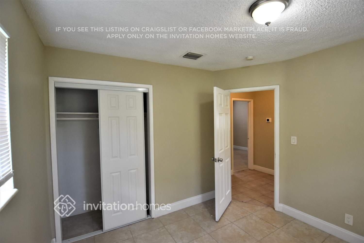 Building Photo - 6020 NW 43rd Ave