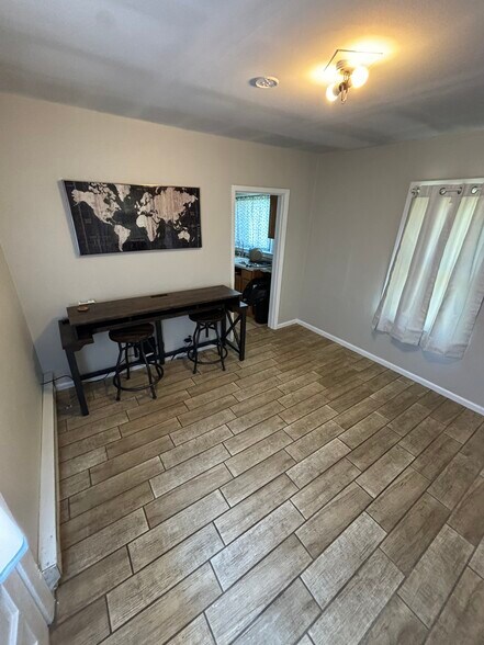 Building Photo - 1819 Pennsylvania Ave