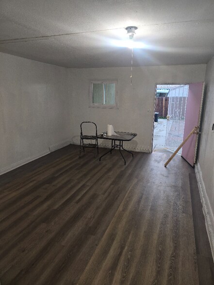 Building Photo - 44560 Grovewood Cir