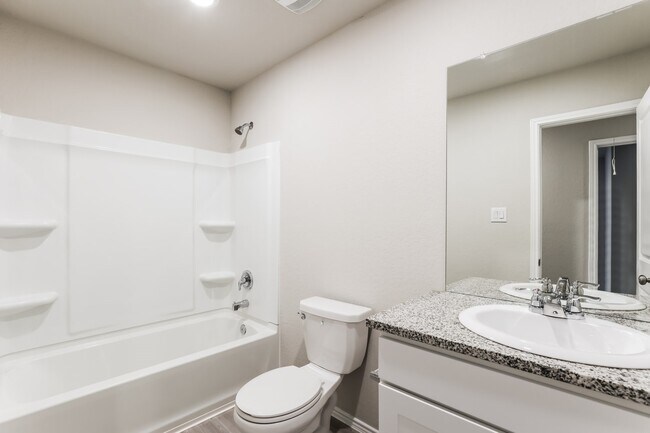 Building Photo - 4219 Southton Lk