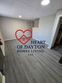 Building Photo - 1736 E 3rd St