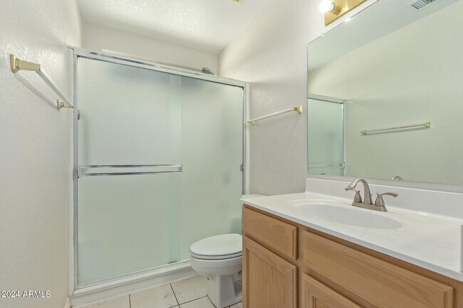 Building Photo - 10848 W Ventana Dr S