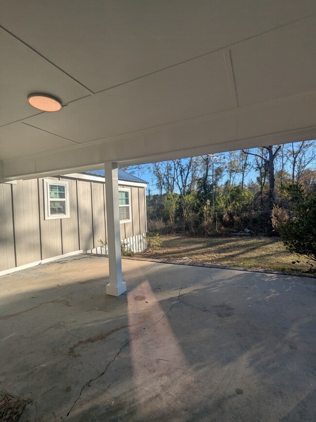 Building Photo - 7574 US-1