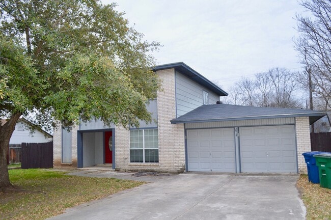 Primary Photo - Beautiful 3 bed 2 bath home in a quiet nei...