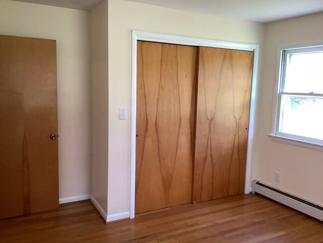 Building Photo - Roomy Rancher in Blue Ridge Summit