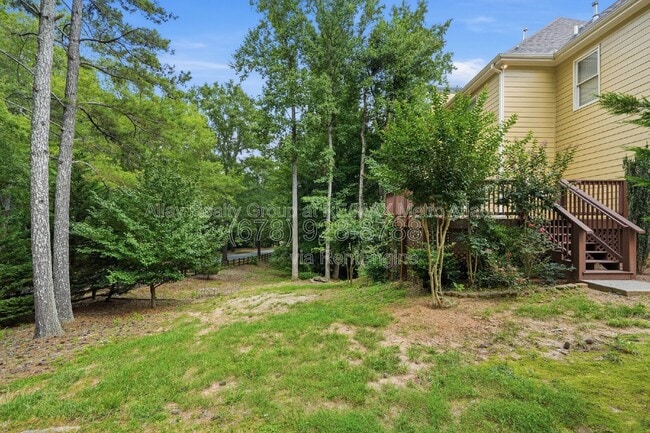 Building Photo - 6725 Ridgefield Dr