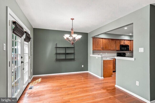 Building Photo - 40 Woodstream Ct